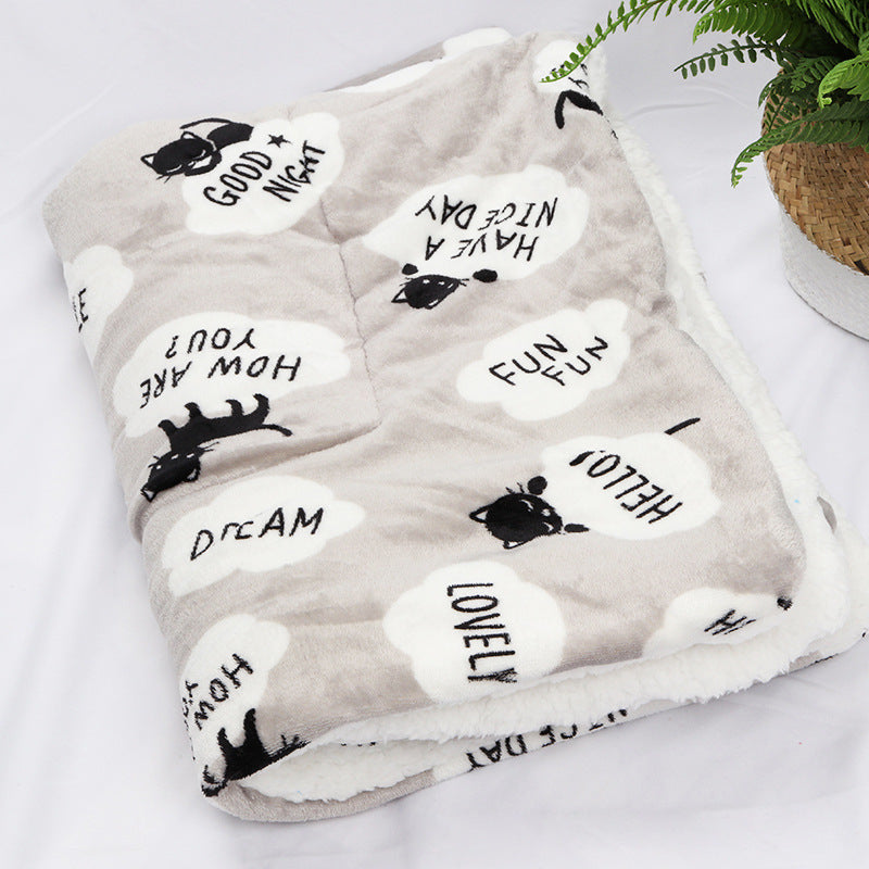 Pet Fleece Blanket – Soft Warm Mat for Dogs, Cats & Small Animals