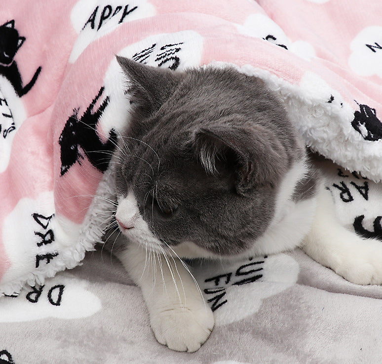 Pet Fleece Blanket – Soft Warm Mat for Dogs, Cats & Small Animals