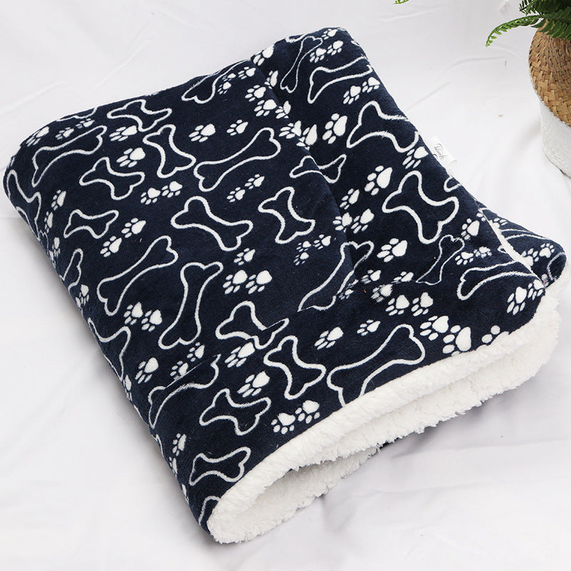 Pet Fleece Blanket – Soft Warm Mat for Dogs, Cats & Small Animals